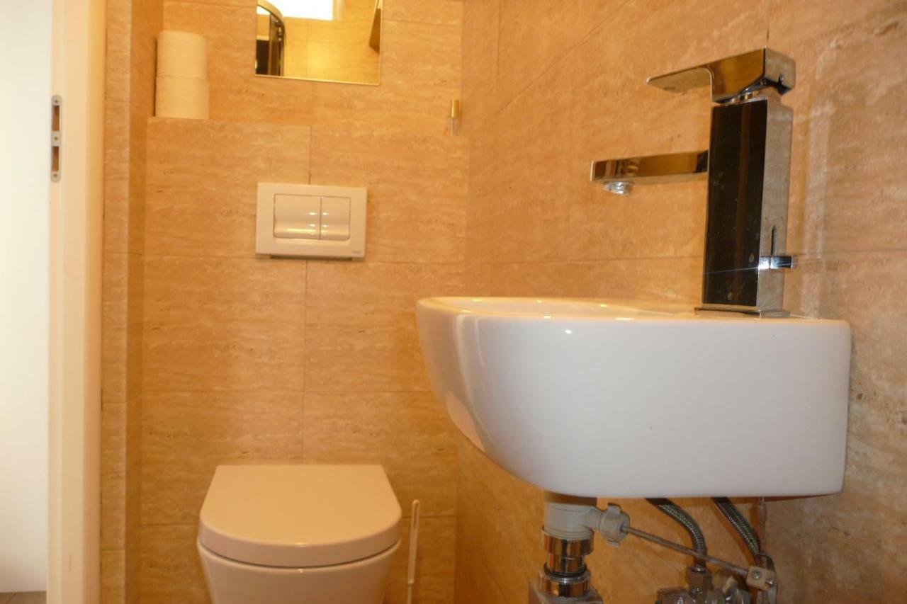 Sunny Wisla River Apartment وارسو المظهر الخارجي الصورة