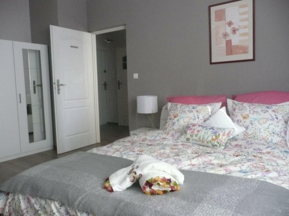 Sunny Wisla River Apartment وارسو المظهر الخارجي الصورة