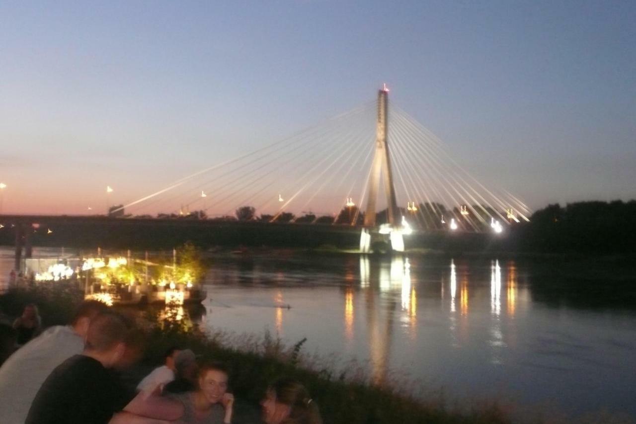Sunny Wisla River Apartment وارسو المظهر الخارجي الصورة